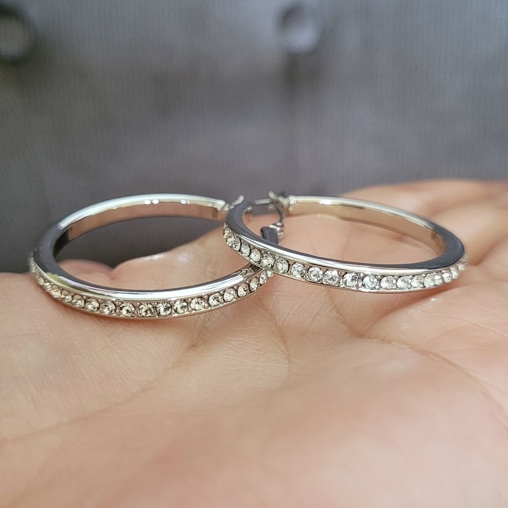 Tahari Cubic Zirconia💎 Lined Silver Hoop Earrings - Picture 11 of 16